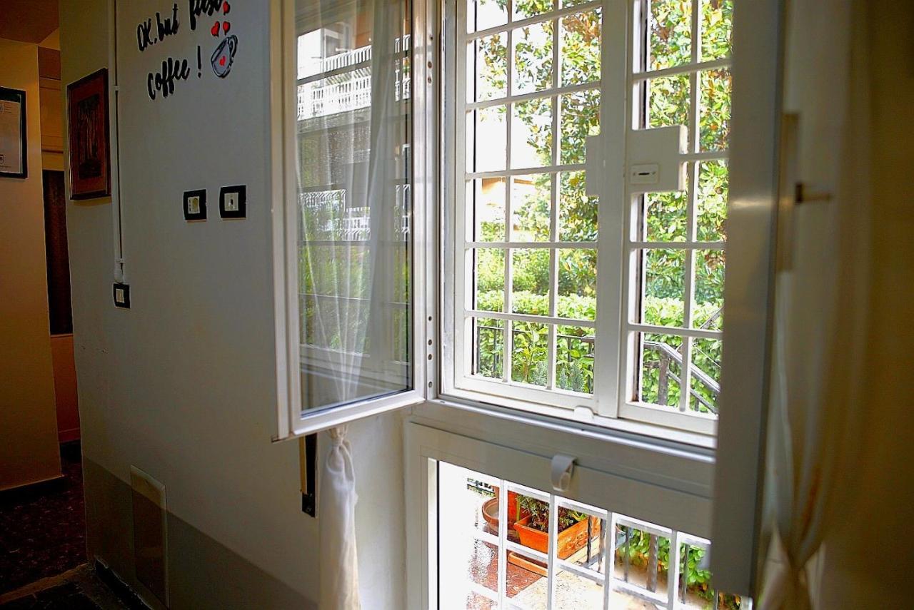 Eva Capital Guest House Vitinia Ngoại thất bức ảnh